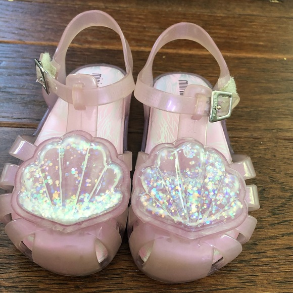 mini melissa shell sandals